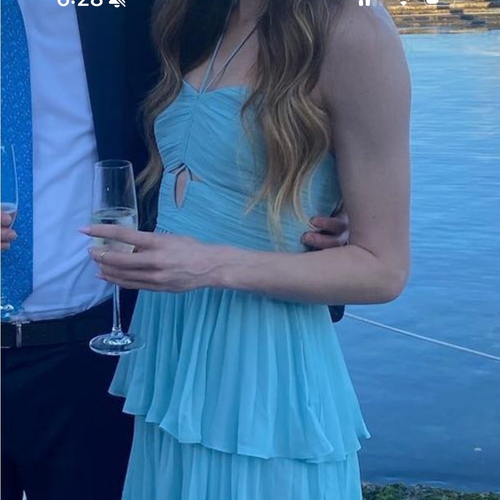 Self portrait midi dress / tea length. Worn 1x as pictured. Perfect for weddings